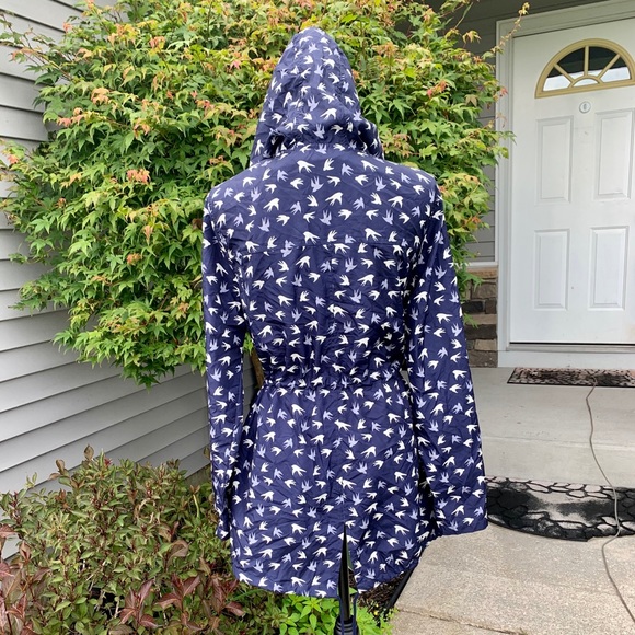 MAKE OFFER ☔️☔️Parka in a Pocket☔️rain jacket☔️☔️ - Picture 4 of 6